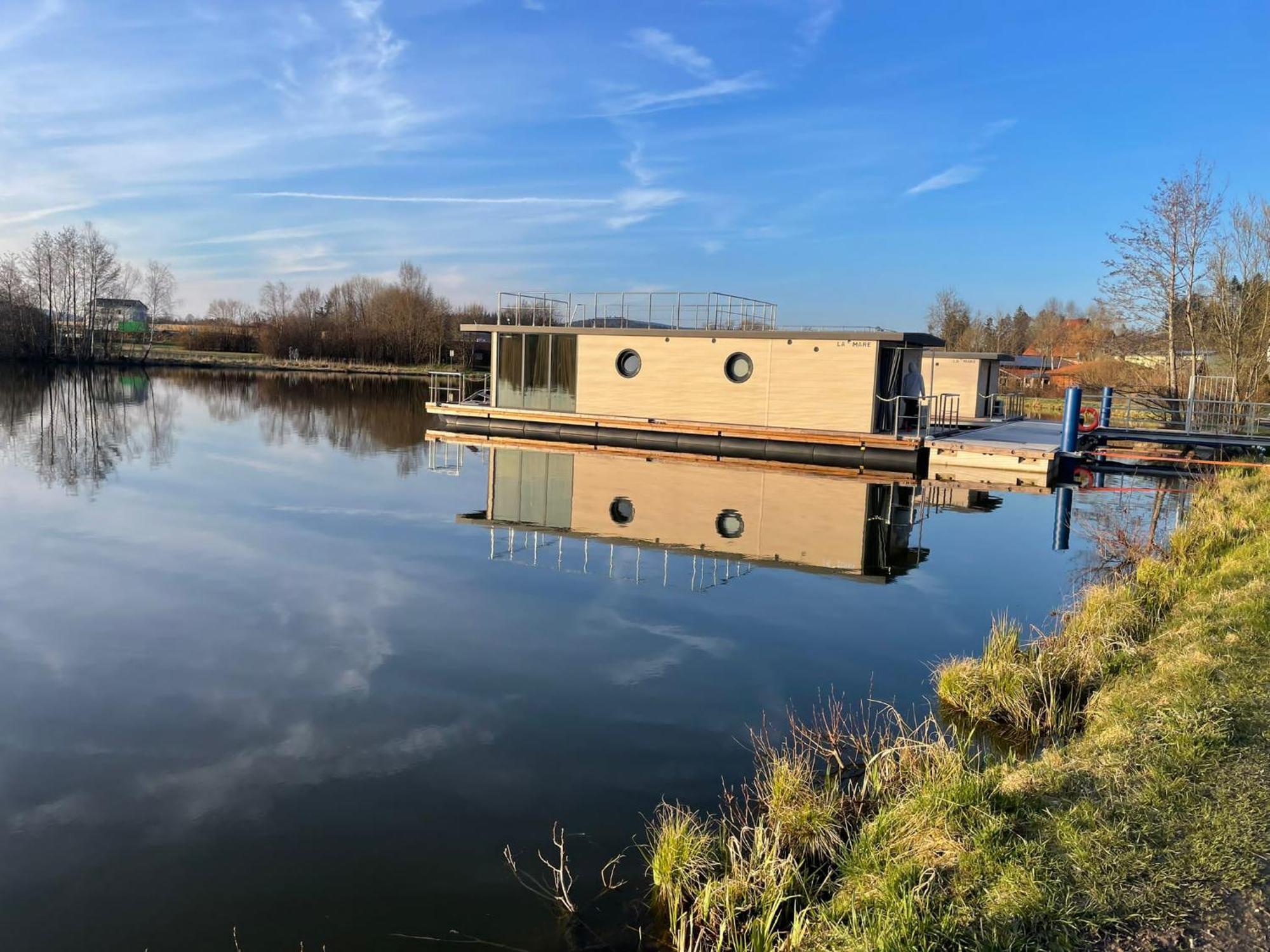 Waidlerland Hausboot 1 Hotel Waldkirchen Kültér fotó